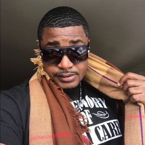 Meet your Posher, Ronald